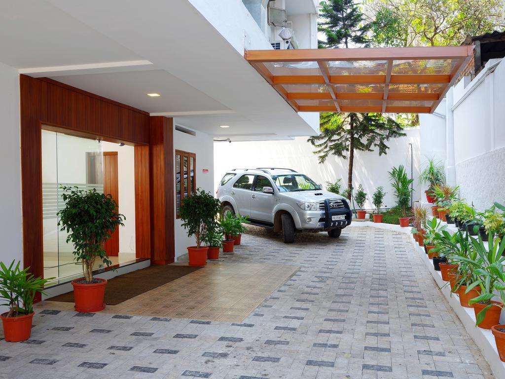 Hotel Iswarya Residency Kottayam Exteriér fotografie